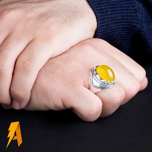 انگشتر نقره مردانه عقیق زرد با دعای شرف الشمس کد ۶۷۳۱